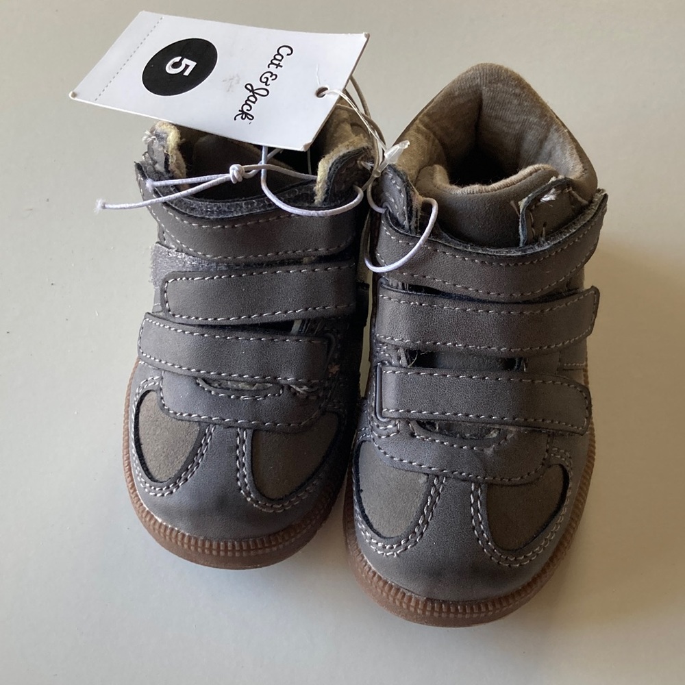 Cat & Jack Gray Kids shoes with Velcro Straps